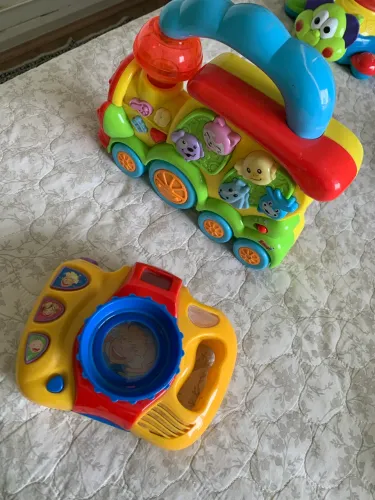 Baby máquina fotográfica com som interativa -1 ano