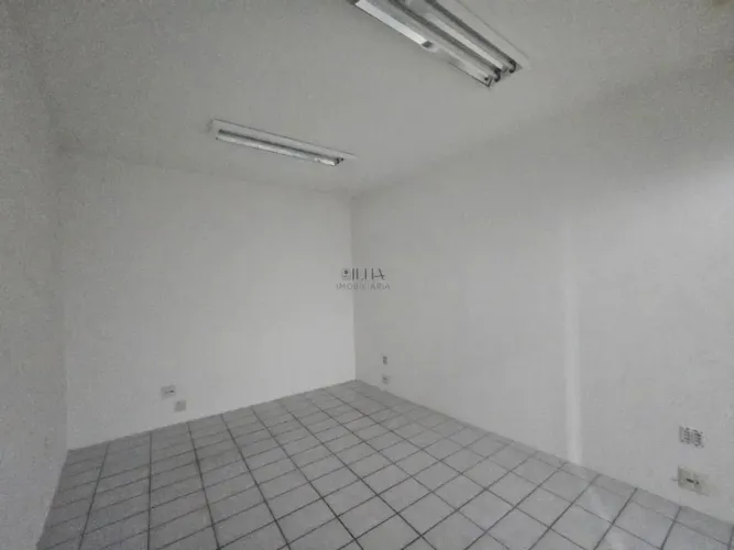 Sala à venda e para alugar em Vila Velha, Glória, com 20 m²