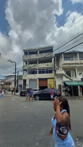 Sala Comercial para Locação em Salvador, Sussuarana, 4 dormitórios, 2 suítes, 3 banheiros
