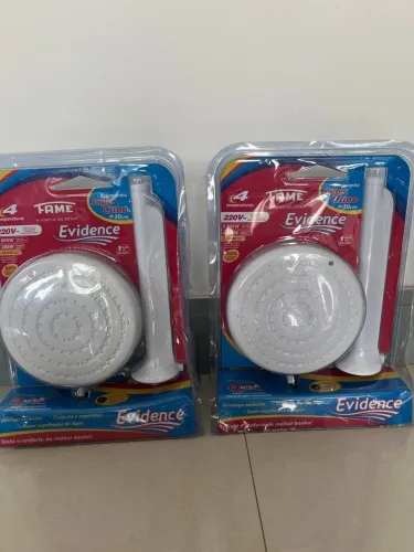 02 chuveiros Fame 220v