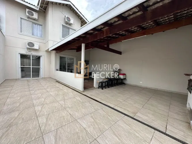 Casa à venda com 2 quartos - Condomínio Residence Club - Vila Branca