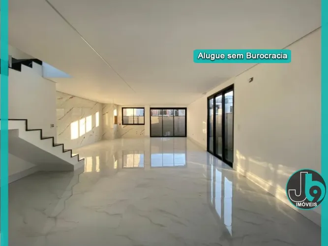 Sobrado Triplex para Venda e Locação no Bairro Santa Candida 171m² com 3 quartos, 3 suítes