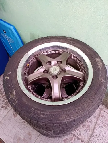 Rodas com pneus 5x114mm