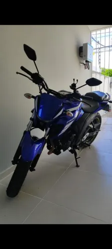 Moto semi nova Km 37.600 