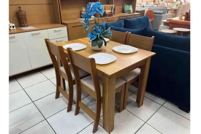 Mesa de Jantar com 4 Cadeiras Luci- Produto Novo Lacrado de Fábrica
