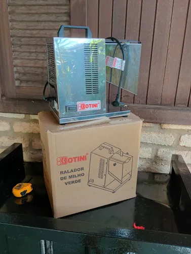 Máquina da Ralar milho