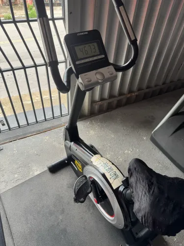 VENDO BICICLETA ERGOMÉTRICA PROFISSIONAL