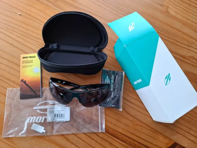 Oculos sol Mormaii Thunder Preto Brilho Lente Cinza semi novo