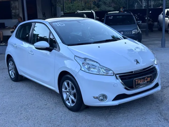 Peugeot 208 alure 2016