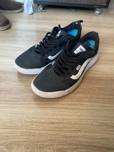Tênis vans básico preto ultrarange