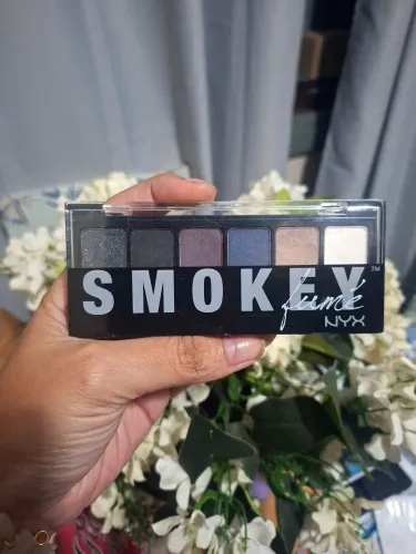 Paleta de Sombras Smokey da NYX