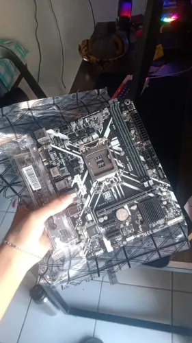 Placa mãe PCWare IPMH310g (Soquete 1151) para 8° e 9° geração