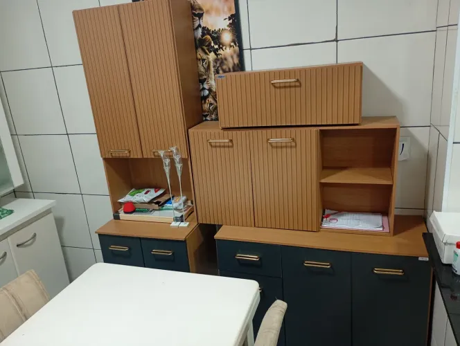 Armário de cozinha usado , e bem conservado!