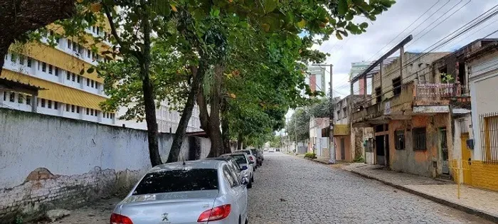 EXCELENTE TERRENO DE 748,44 M² NA RUA SANTIAGO CARVALHIDO FILHO Nº 93, CENTRO. Localização