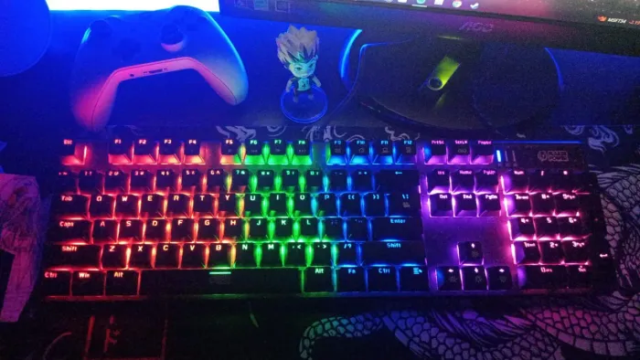 Teclado Gamer RGB Mecânico (LED Rainbow)