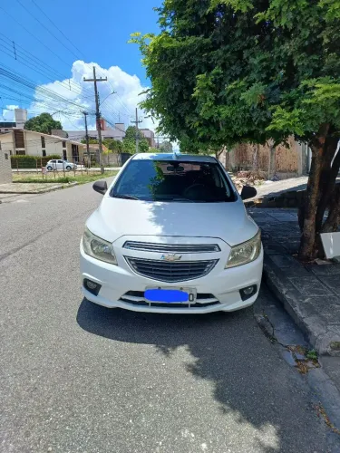 Chevrolet Onix Hatch LT 1.0 8V Flex Power Mec. 4P 2015