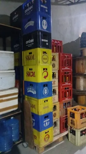 Caixas plásticas bebidas