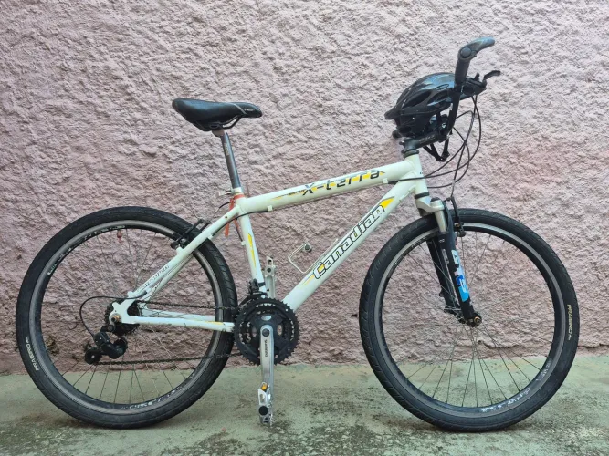 Bike, aro 26 todo Shimano.