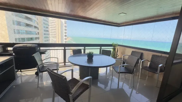 VENDOALTO PADRÃO beira mar com 510 m2,com 4 quartos,3 suites + DCE em Boa Viagem - Recife