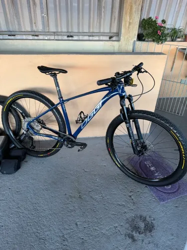Bicicleta oggi 7.3 12 marchas grupo shimano deore