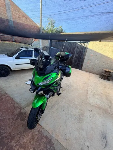 Kawasaki Versys 650 Tourer 2023 - Impecável, revisada, pronta pra estrada