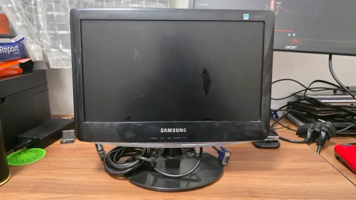 Monitor Samsung 16 polegadas Syncmaster B1630