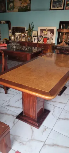 Mesa de madeira 850,00 SÓ A MESA