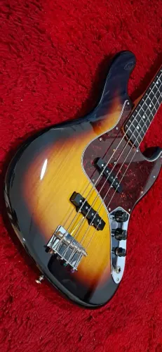 BAIXO FENDER - JB - TRADITIONAL II 60'S - MADE IN JAPAN - 2023
