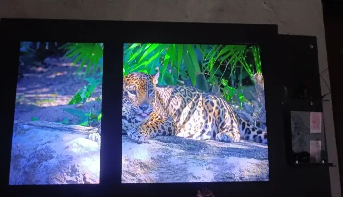 SMARTV UHD 4K 50 POLEGADAS COM DEFEITO PARCIAL NA TELA