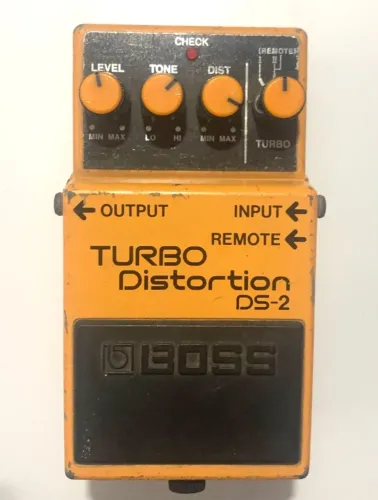 Distorção Turbo Distortion DS-2 (BOSS)