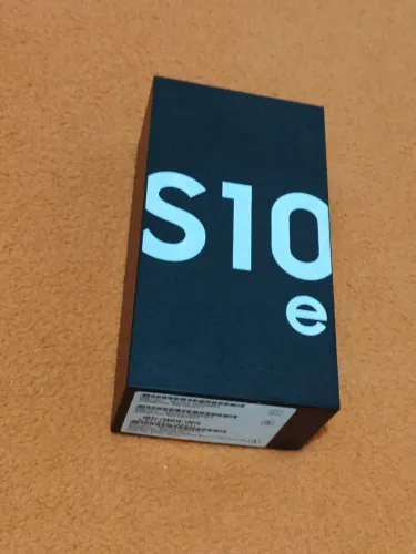 SAMSUNG GALAXY S10e 128 gb