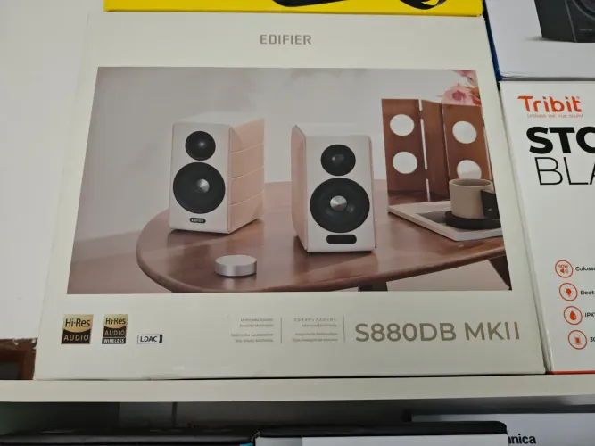 Monitores de Áudio Edifier S880DB MKII 88W Branco 