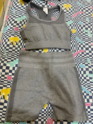 peças de roupa feminina 