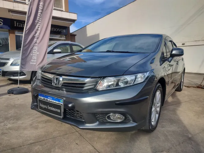 Honda Civic Sedan LXS 1.8/1.8 Flex 16V Aut. 4P 2014