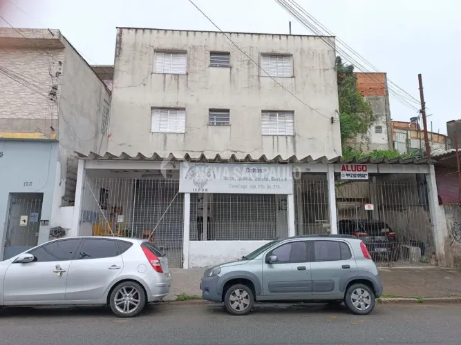 Prédio à Venda em Eldorado, Diadema - SP