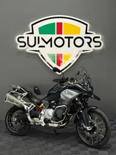 BMW F 850GS ADVENTURE PREMIUM TRIPLE BLACK IMPECÁVEL ZERADA SUL MOTORS