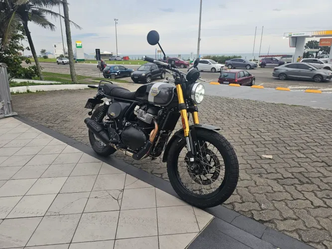 INTERCEPTOR BEAR 650 2027 APENAS 45KMS