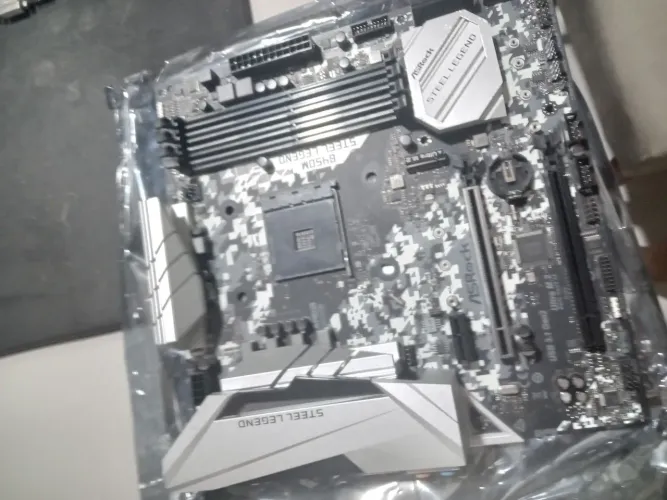 Placa mãe B450M Asrock Steel Legend QUEIMADA