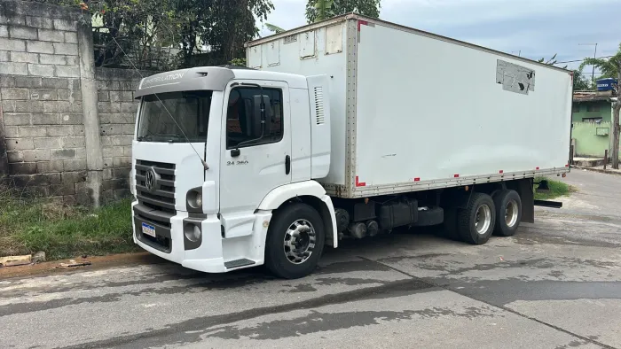 Caminhão trabalhando 250000,00