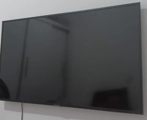 VENDO SMART TV SAMSUNG 40 POLEGADAS COM CONTROLE REMOTO NOVA $$ 600,00 REIS  