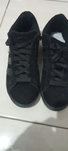 Tênis Adidas original semi novo