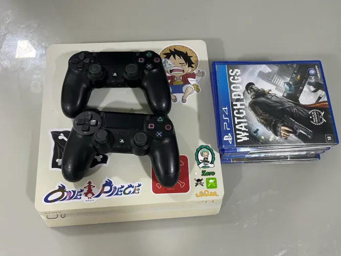 PlayStation 4 em bom estado