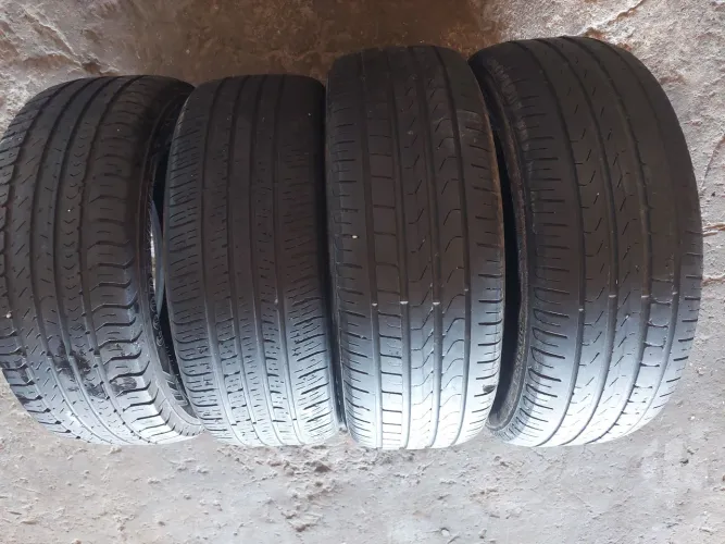 Vendo pneus aro 16 muito bons.