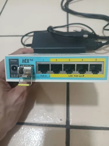 Mikrotik 5 portas RB960PGS com gbic