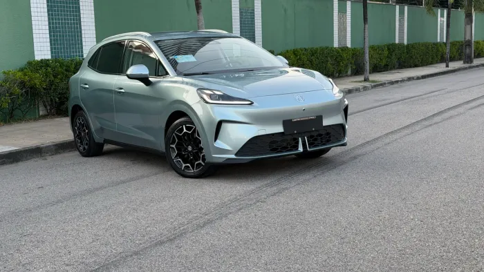 MG 4 Luxury 2027