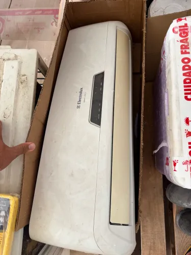Vendo ar condicionado semi novo 9000 btus