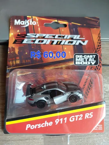 Maisto Porsche GT2 RS 1:64