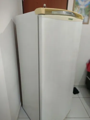 Geladeira Consul frosfre em excelente estado de conservação