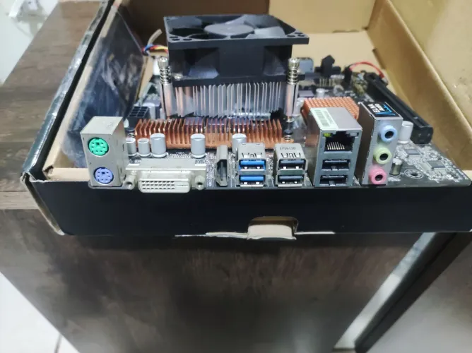 Kit placa mãe e processador