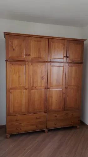 Guarda Roupa Impecável